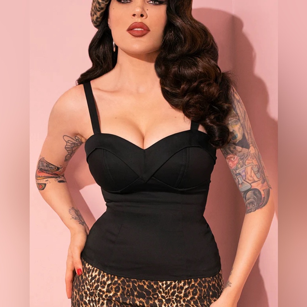 Man eater top